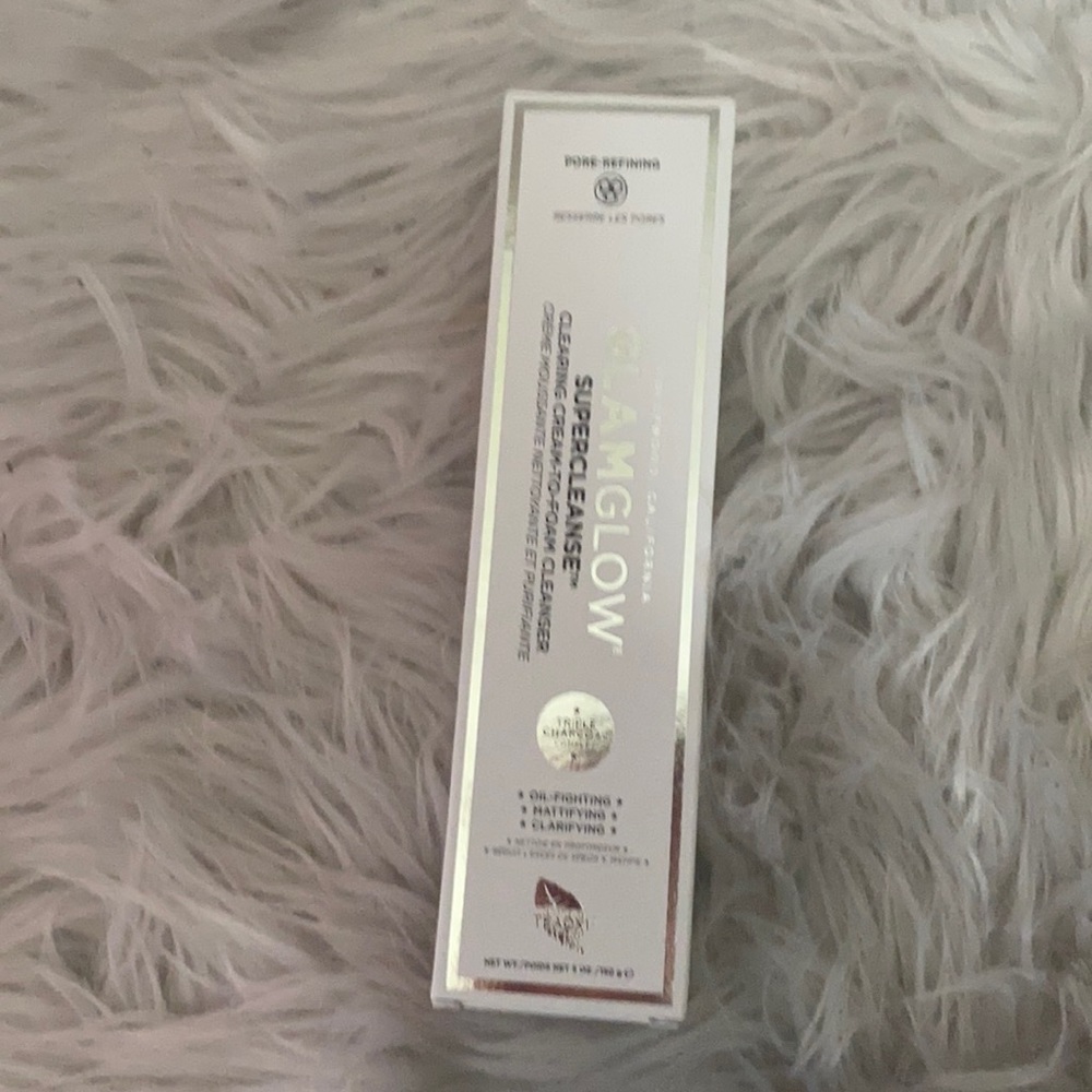 Glam glow: SUPERCLEANSE